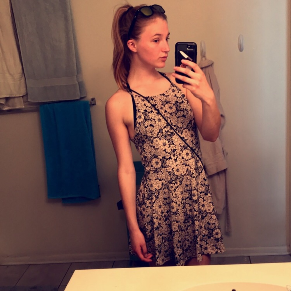 ⭐ BOGO ⭐ Forever 21 spaghetti strap dress